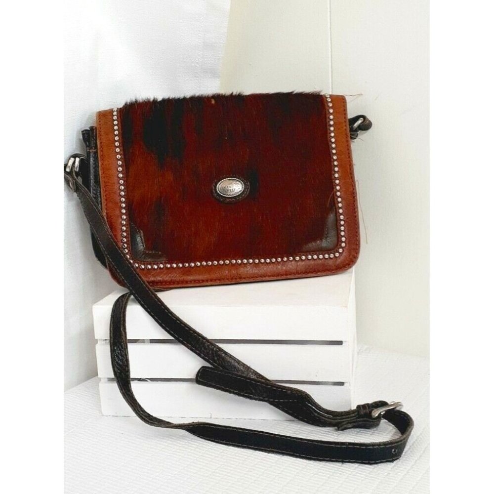 American West  Cowhide/Leather Flap Handbag Shoulder Strap Multi Pockets